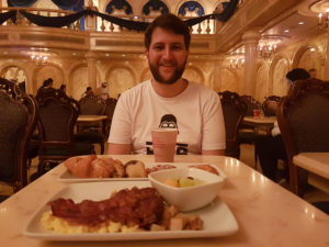 Café da Manhã no Be Our Guest