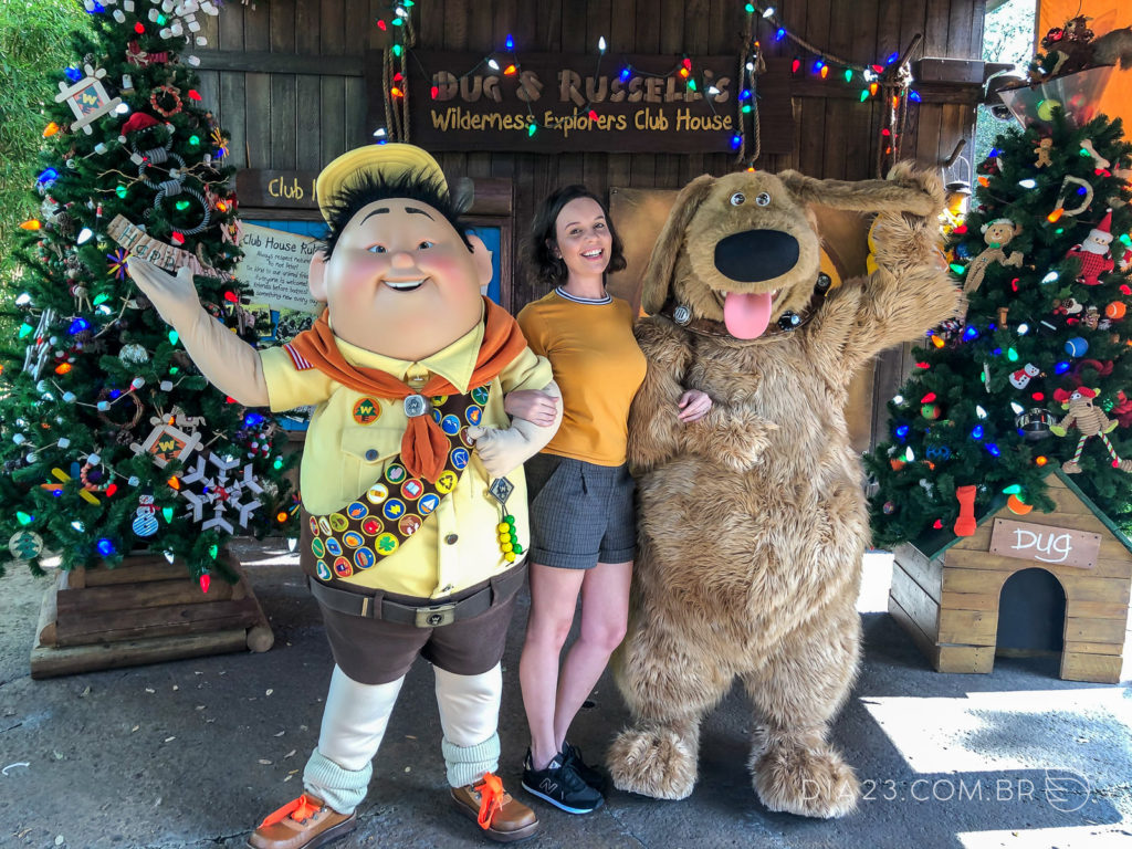 Fotos com Russell e Dug no Animal Kingdom