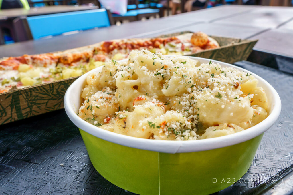 mac and cheese whakawaiwai restaurante volcano bay