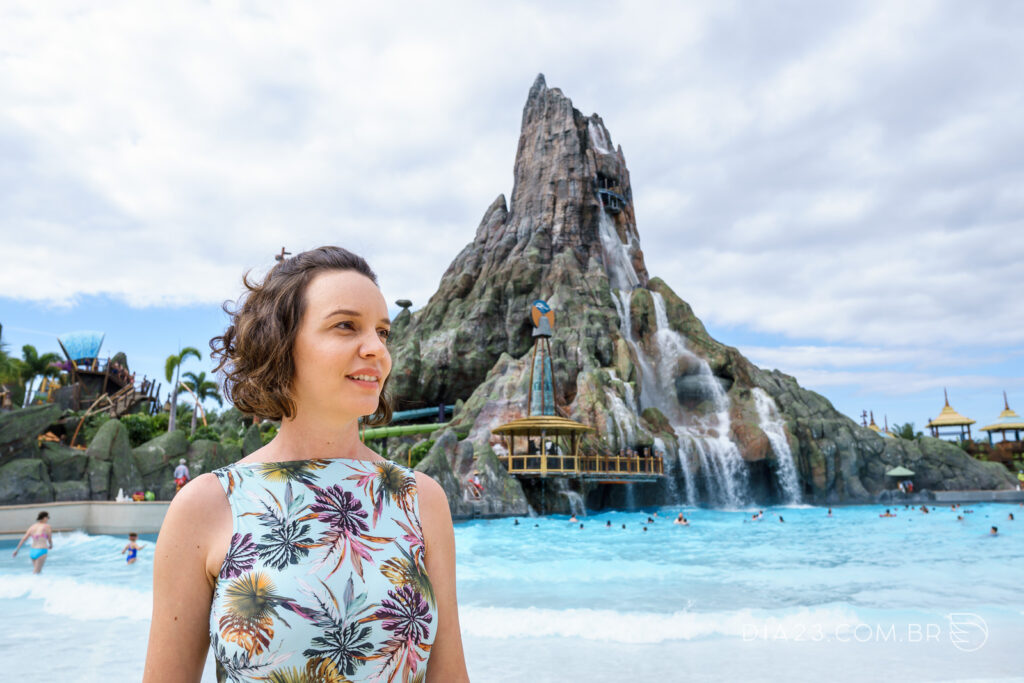 waturi piscina ondas volcano bay dia23